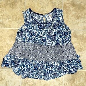 BEAUTIFUL blue paisley printed sleeveless blouse from Xhiliration XL​